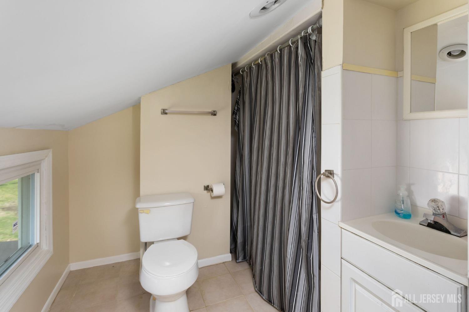 38 Pine Tree Road, Old Bridge, New Jersey image 13