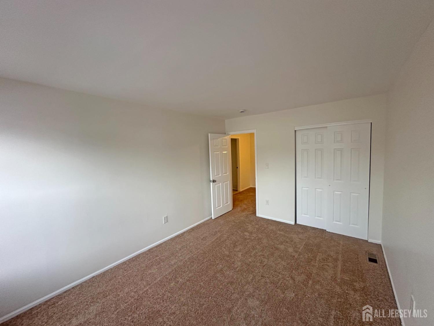 26 Almond Drive, Franklin, New Jersey image 15