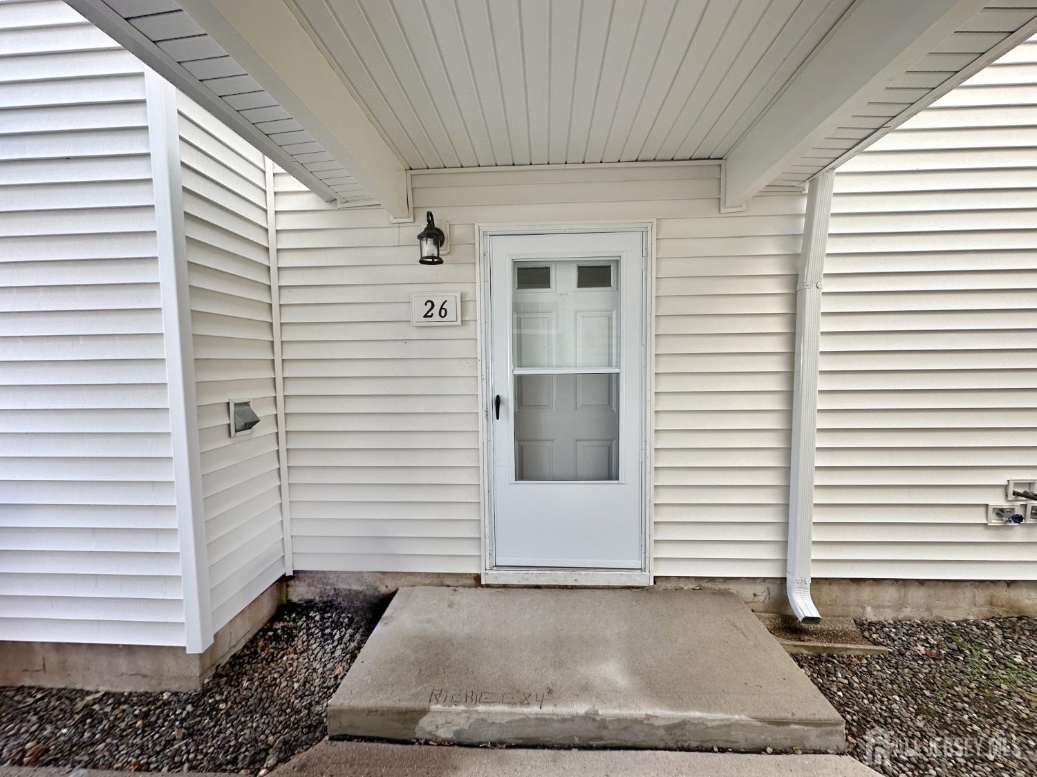 26 Almond Drive, Franklin, New Jersey image 4