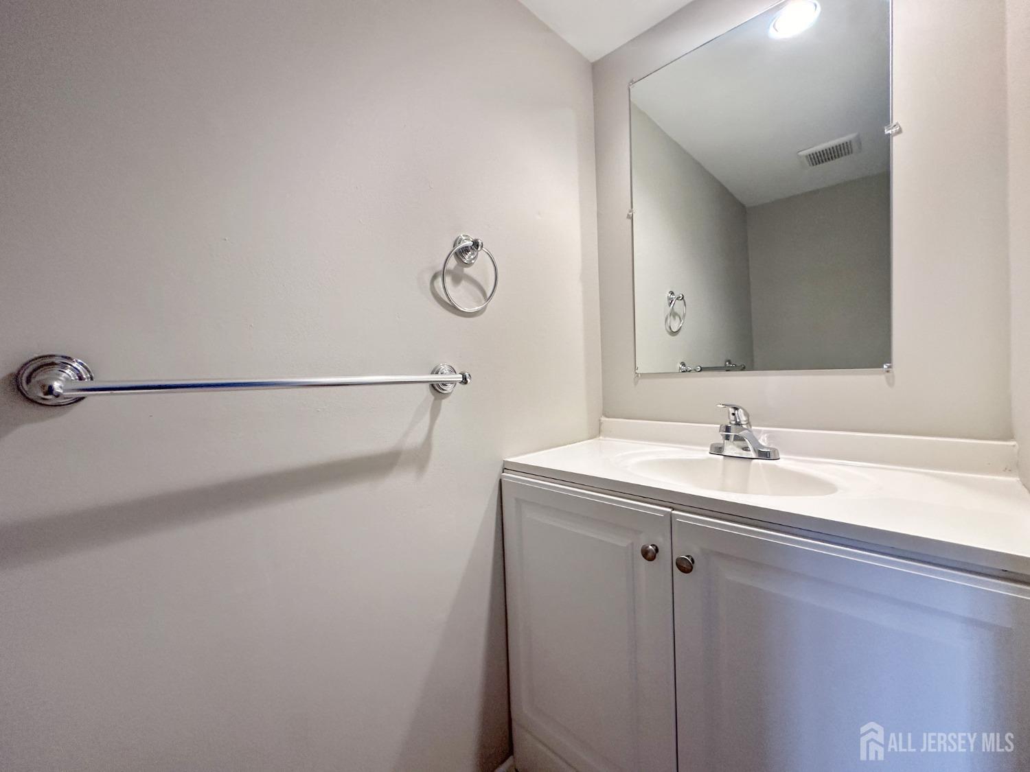 26 Almond Drive, Franklin, New Jersey image 10