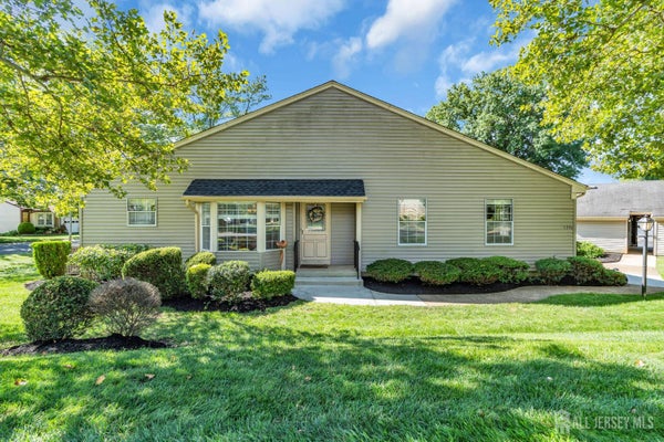 134 B CONCORDIA CIR, MONROE TOWNSHIP, NJ 08831 - Image a1eaa19ff0d8de34cd024bebcc495671/1382102146