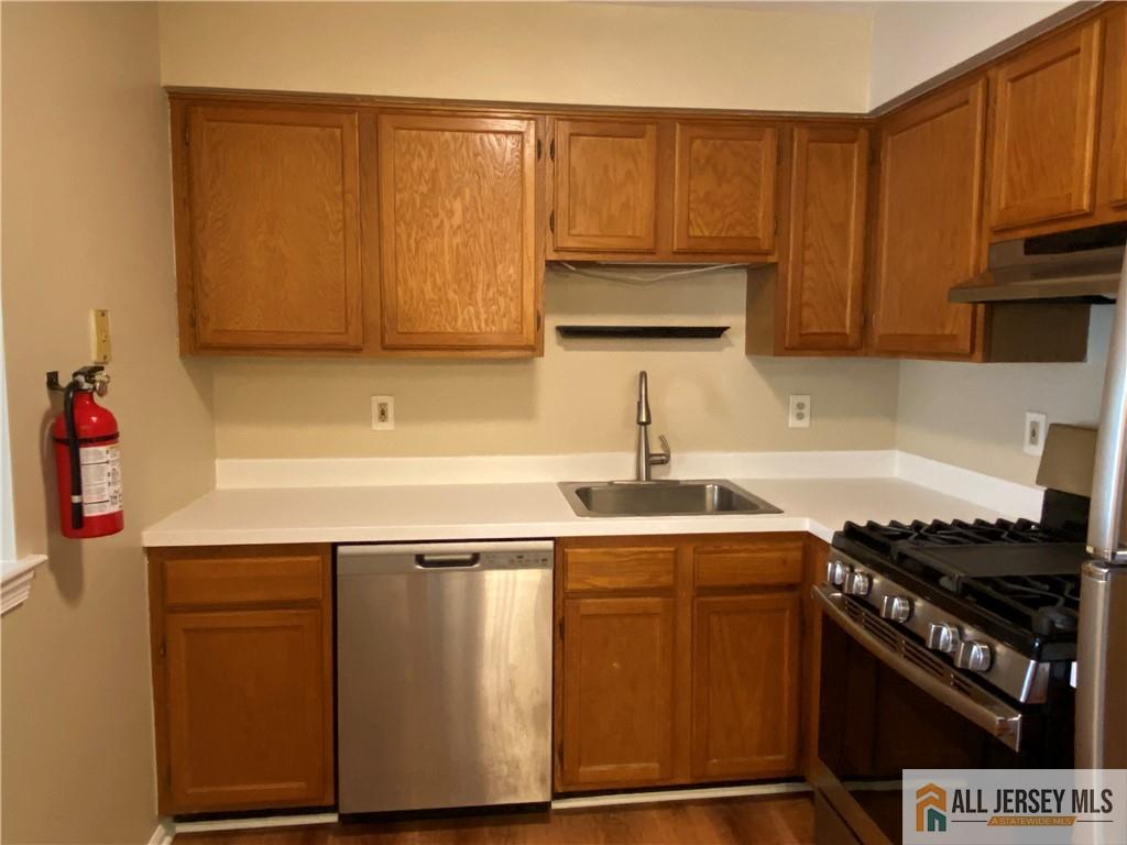 224 Waterford Drive, Edison, New Jersey image 25