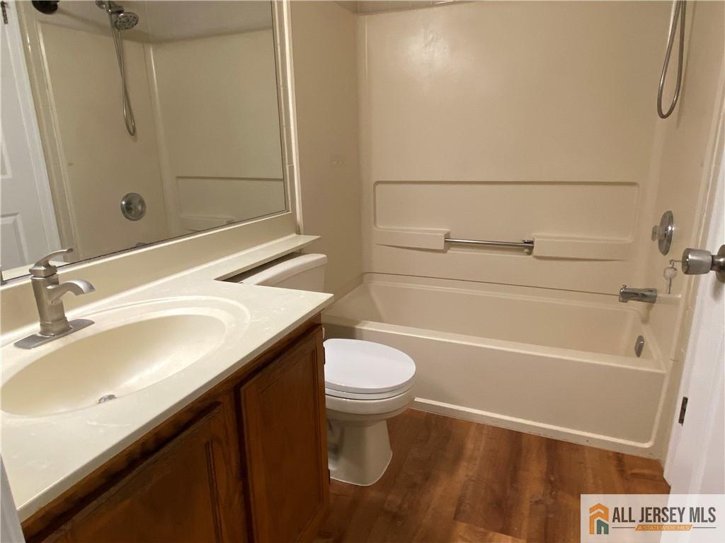 224 Waterford Drive, Edison, New Jersey image 16
