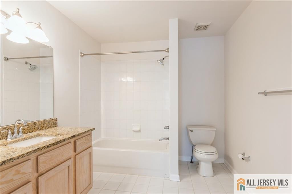 199 Pinelli Drive, Piscataway, New Jersey image 24
