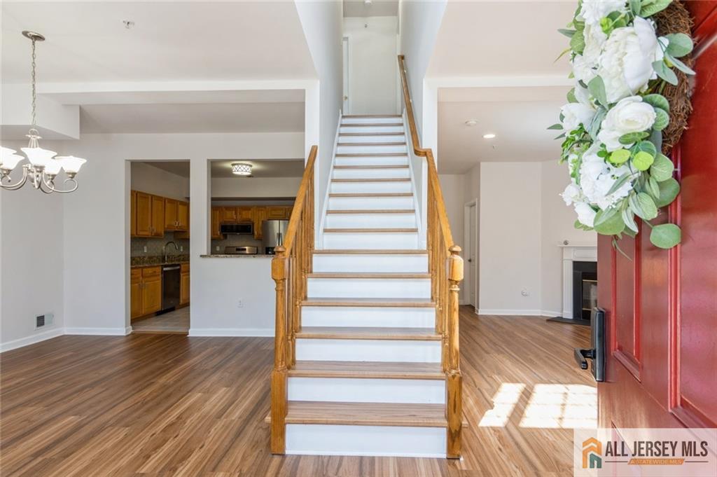 199 Pinelli Drive, Piscataway, New Jersey image 4