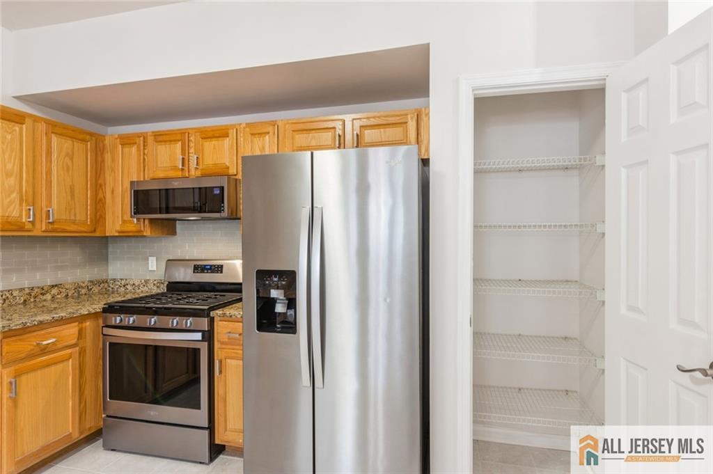 199 Pinelli Drive, Piscataway, New Jersey image 13