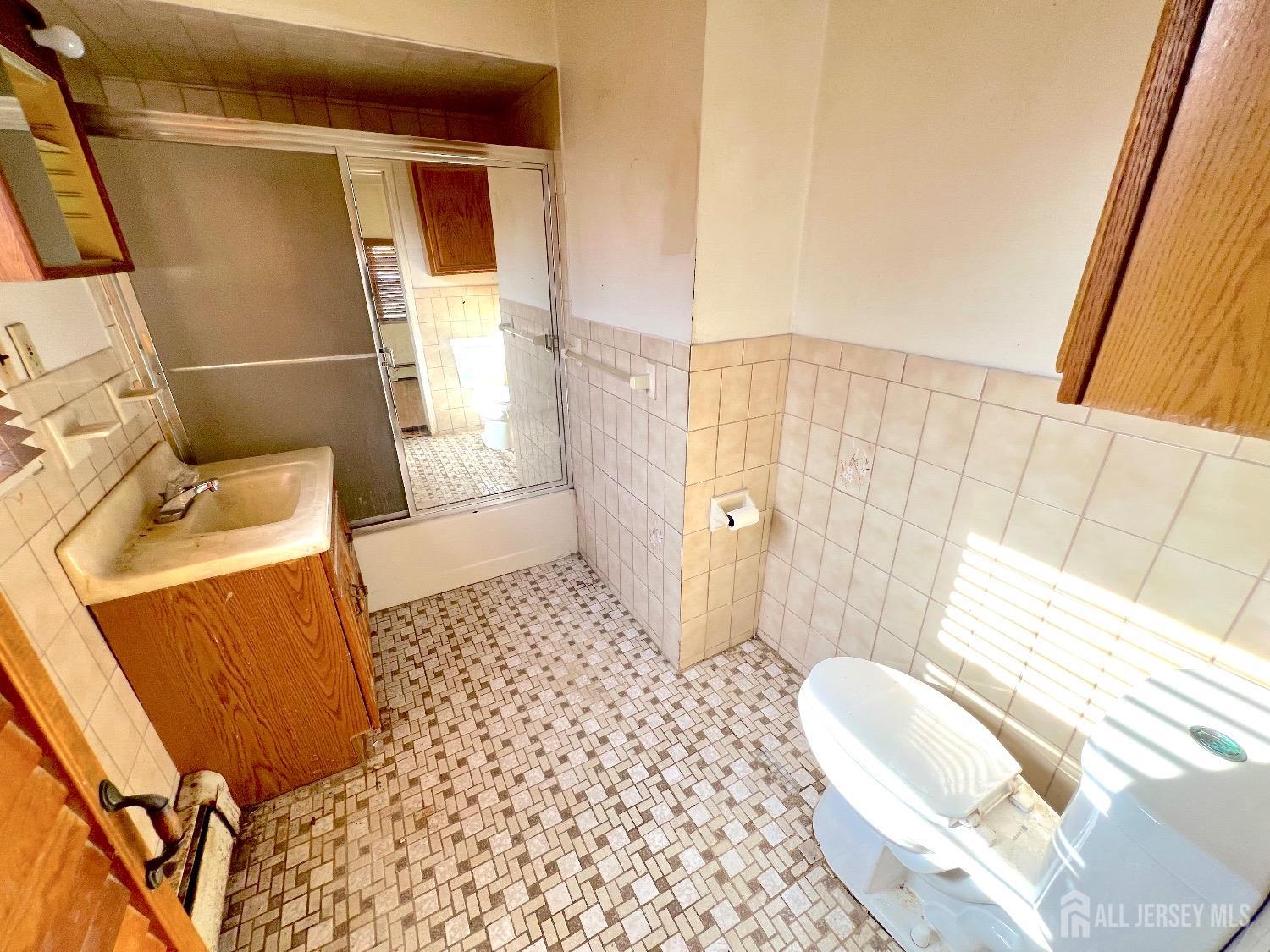 101 Morrisey Avenue, Avenel, New Jersey image 11