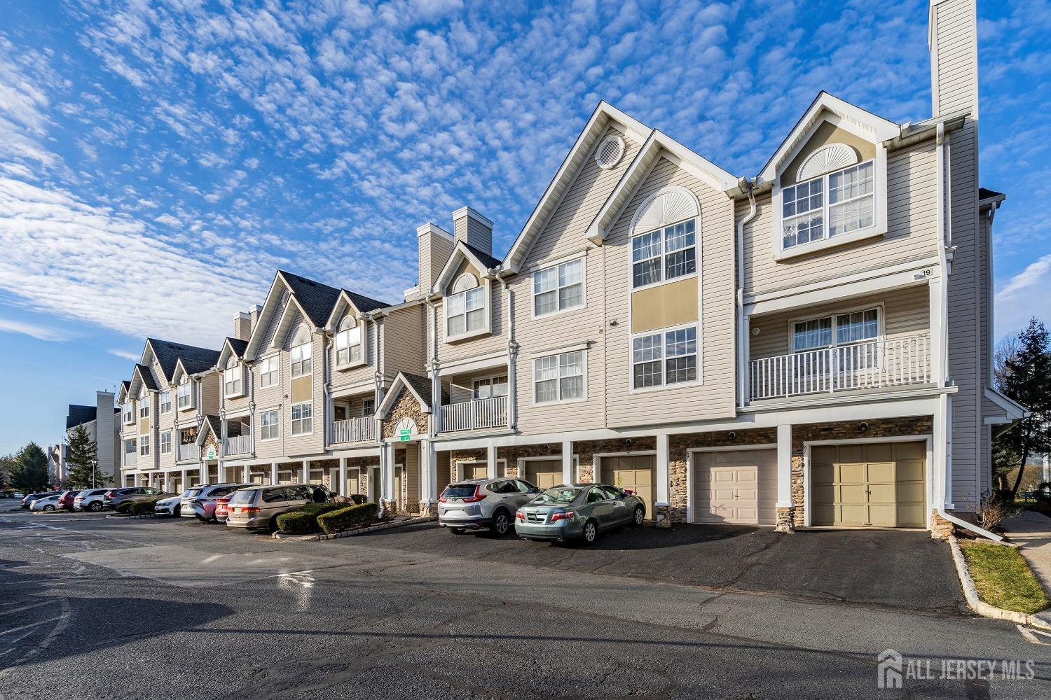 55 Inverness Drive, Edison, New Jersey image 2