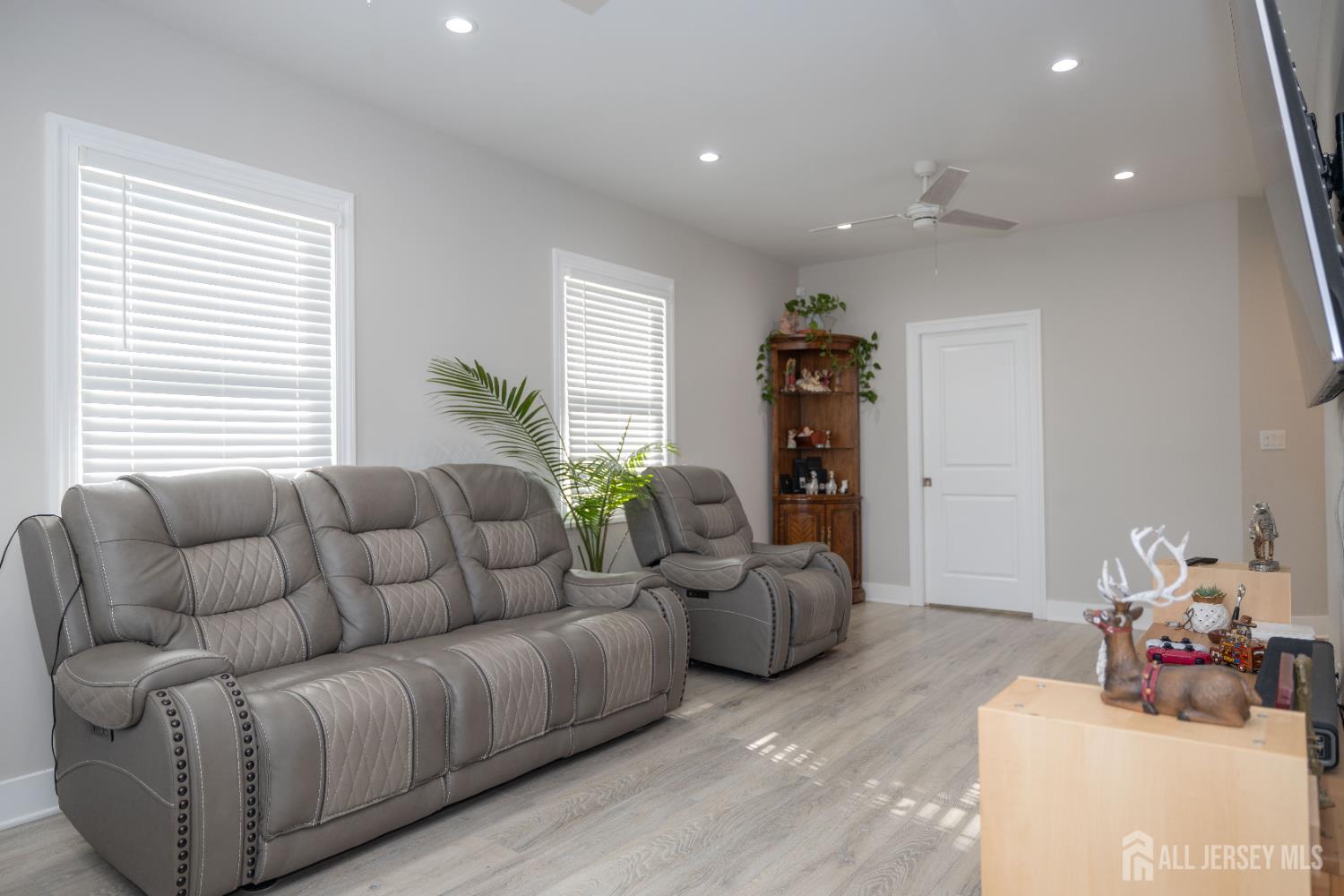 118 Holly Street, Port Reading, New Jersey image 7