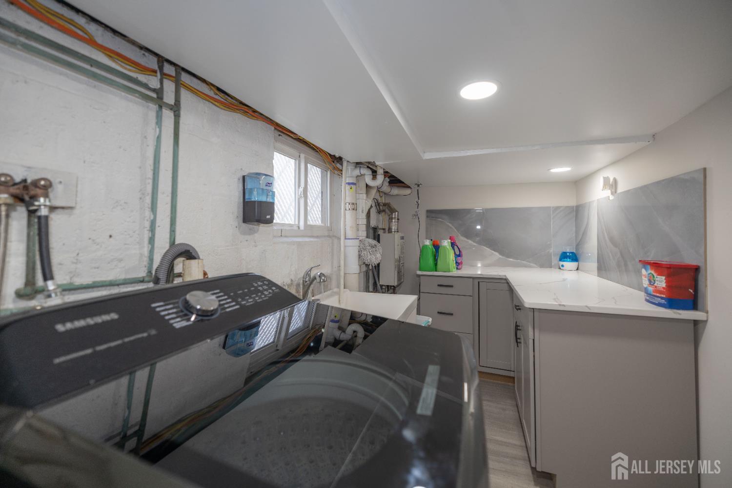 118 Holly Street, Port Reading, New Jersey image 26