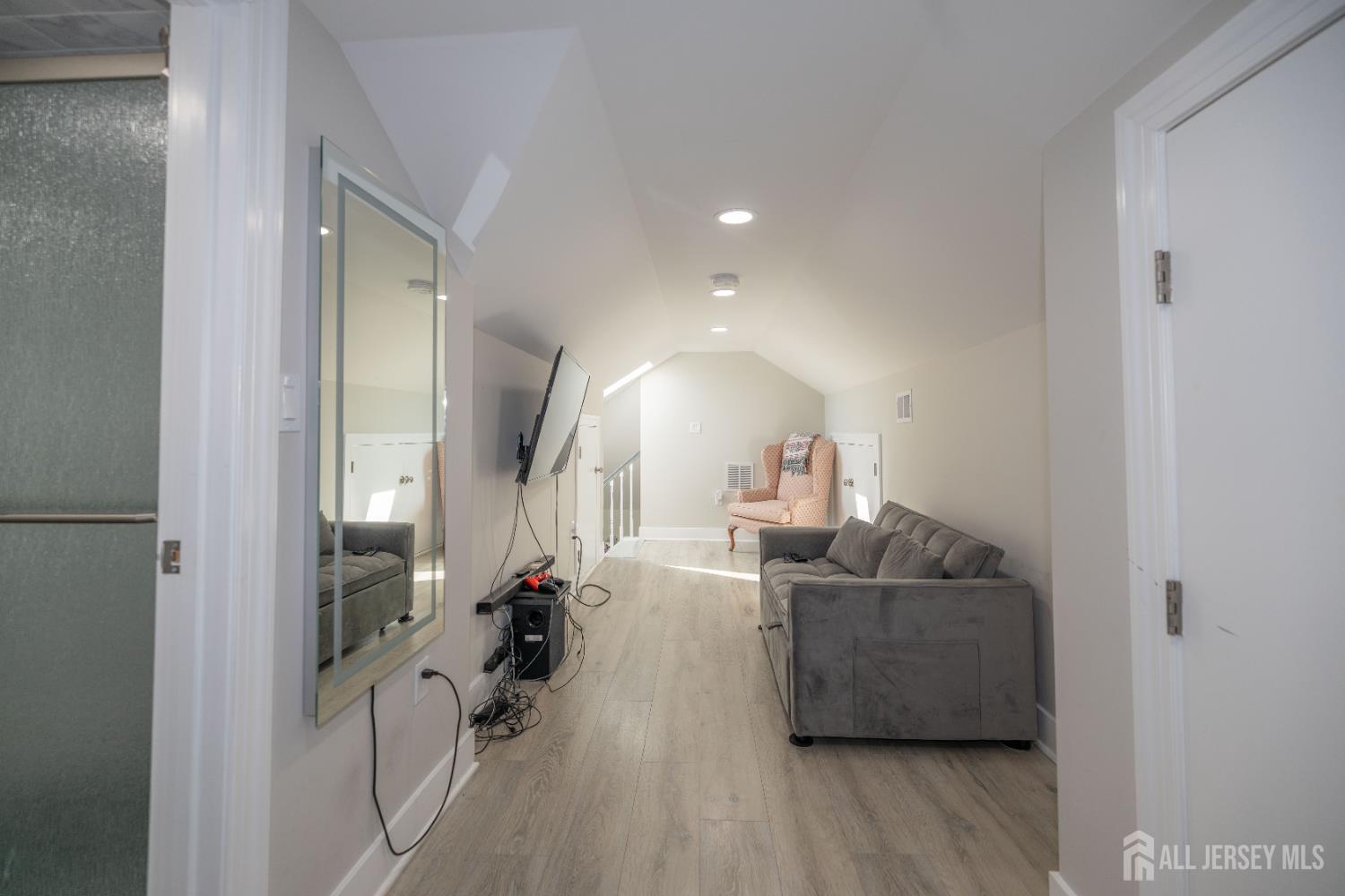 118 Holly Street, Port Reading, New Jersey image 22