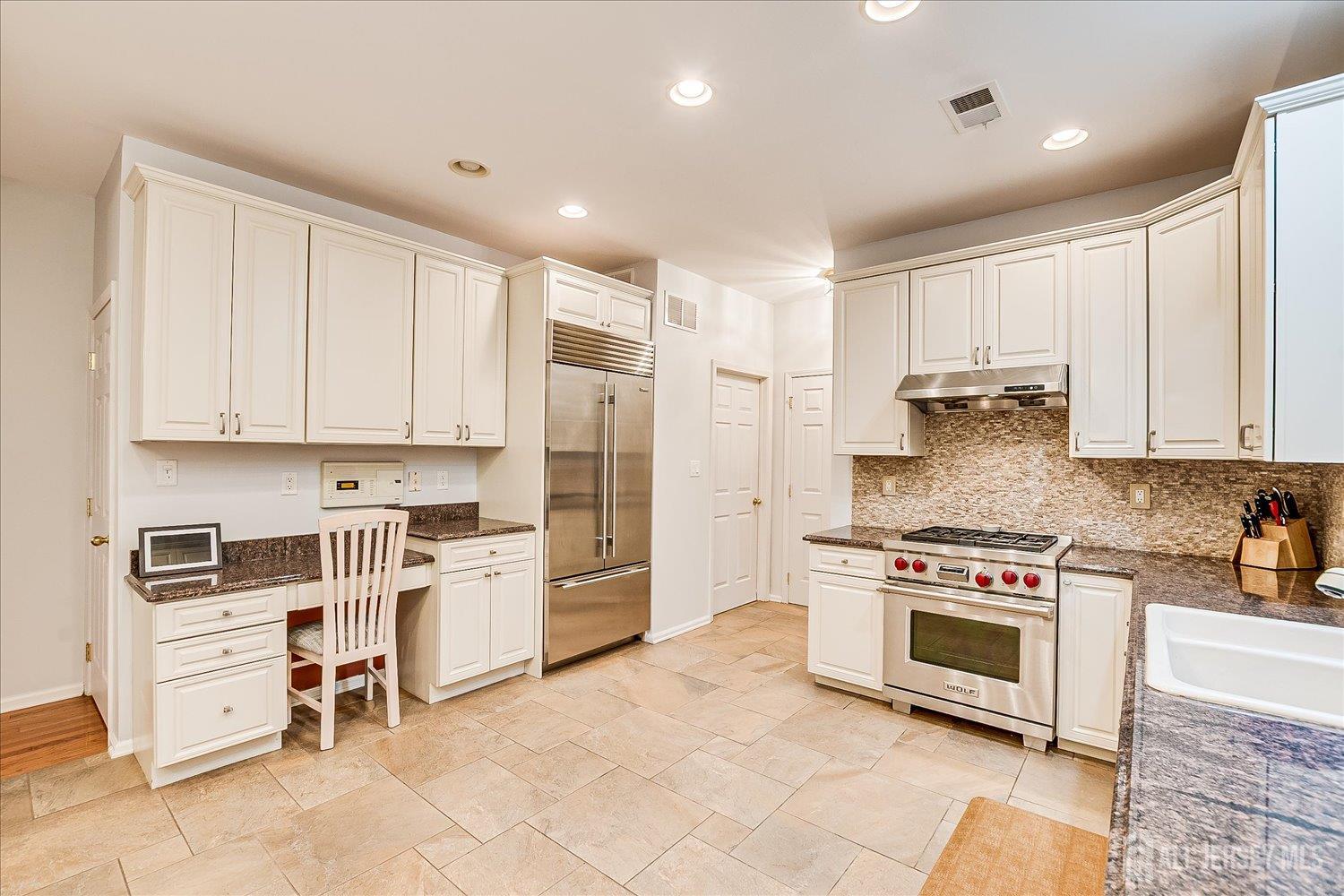 35 Fabiszewski Way, Parlin, New Jersey image 27