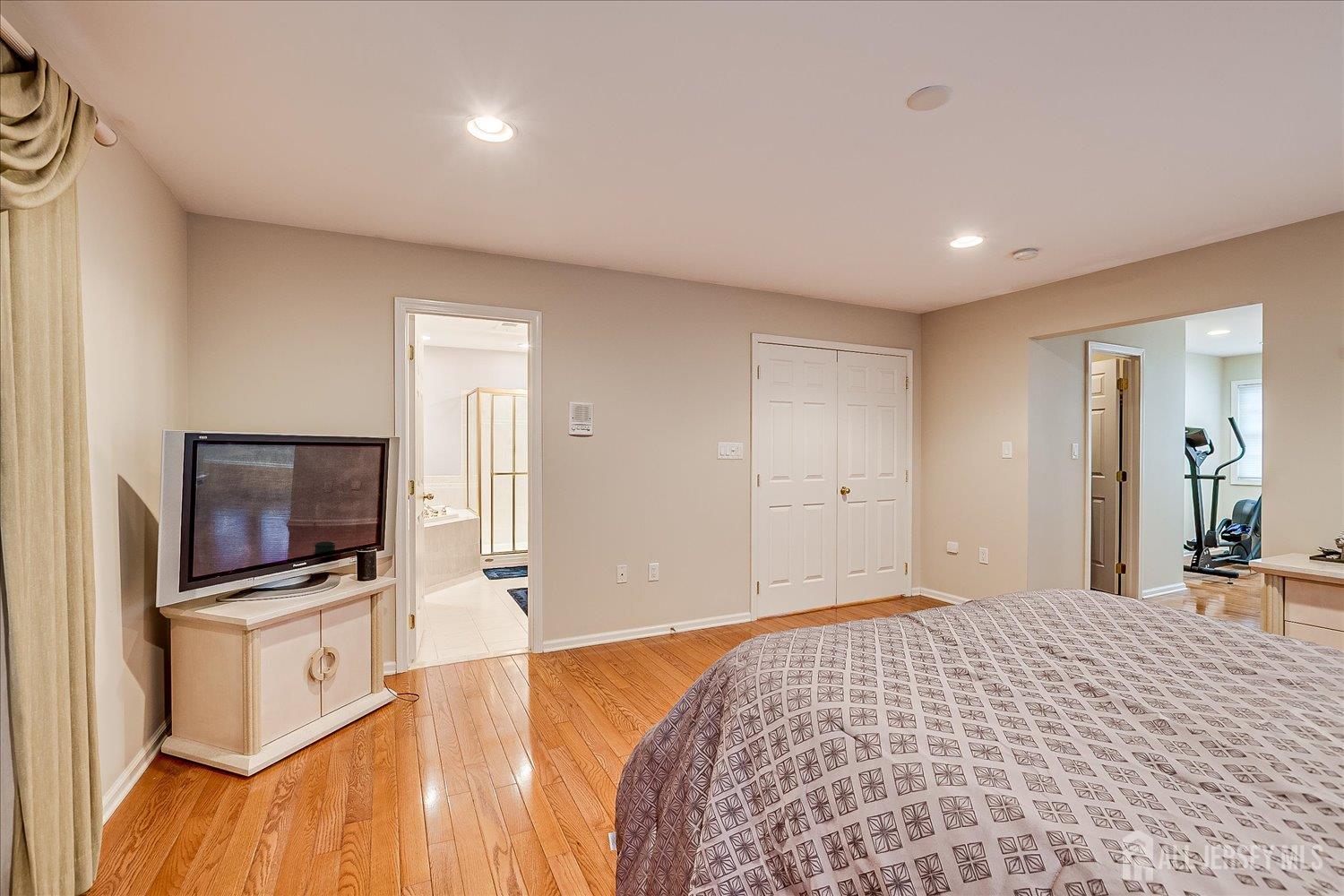 35 Fabiszewski Way, Parlin, New Jersey image 33