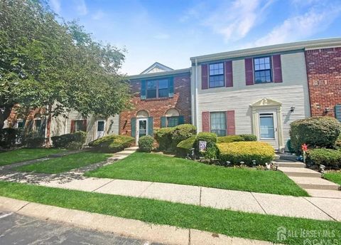 Townhouse For Rent - 269 Bromley Place<br/> East Brunswick, NJ 08816