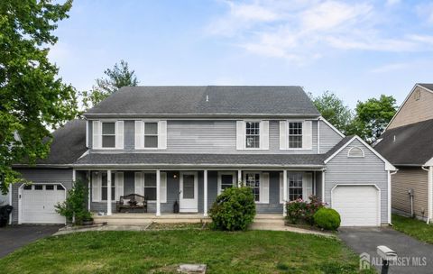 Townhouse For Sale - 33 Allison Drive<br/> East Brunswick, NJ 08816