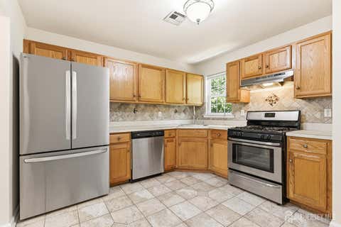 Condo For Sale - 141 Forest Drive<br/> Piscataway, NJ 08854