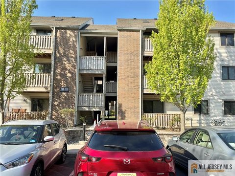 Condo For Sale - 1113 Ravens Crest Drive #1113<br/> Plainsboro, NJ 08536