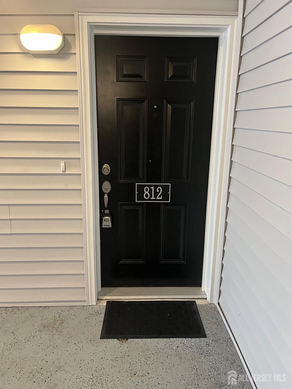 812 Stiller Lane, Monroe Township, New Jersey image 2