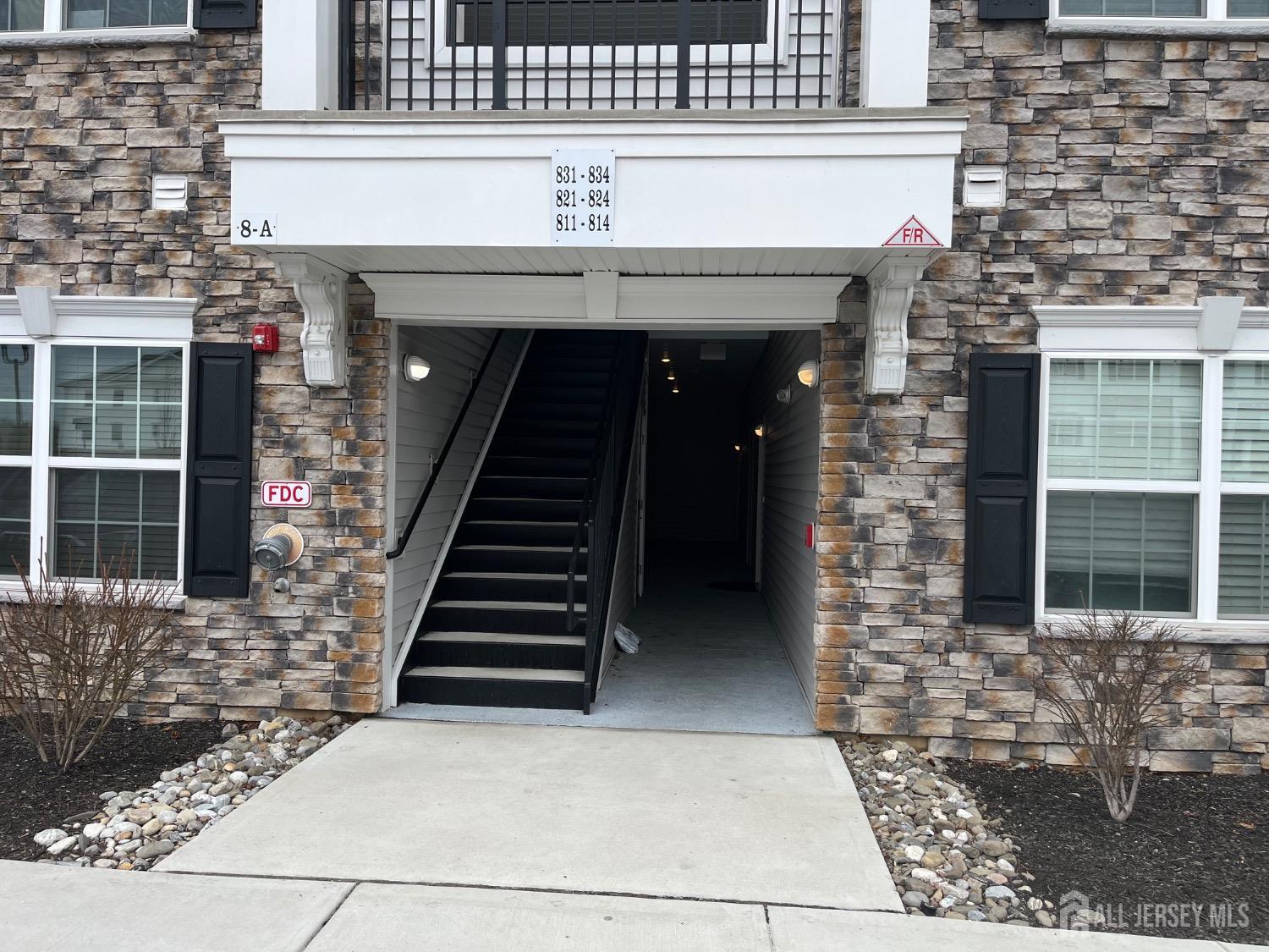 812 Stiller Lane, Monroe Township, New Jersey image 3