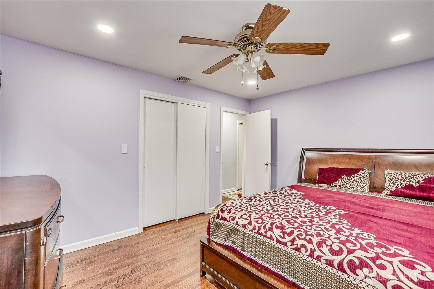 149 Vineyard Road, Edison, New Jersey image 18