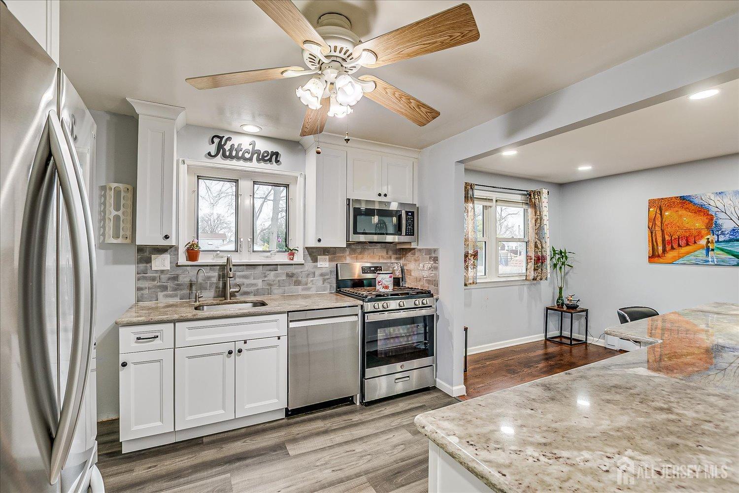149 Vineyard Road, Edison, New Jersey image 14