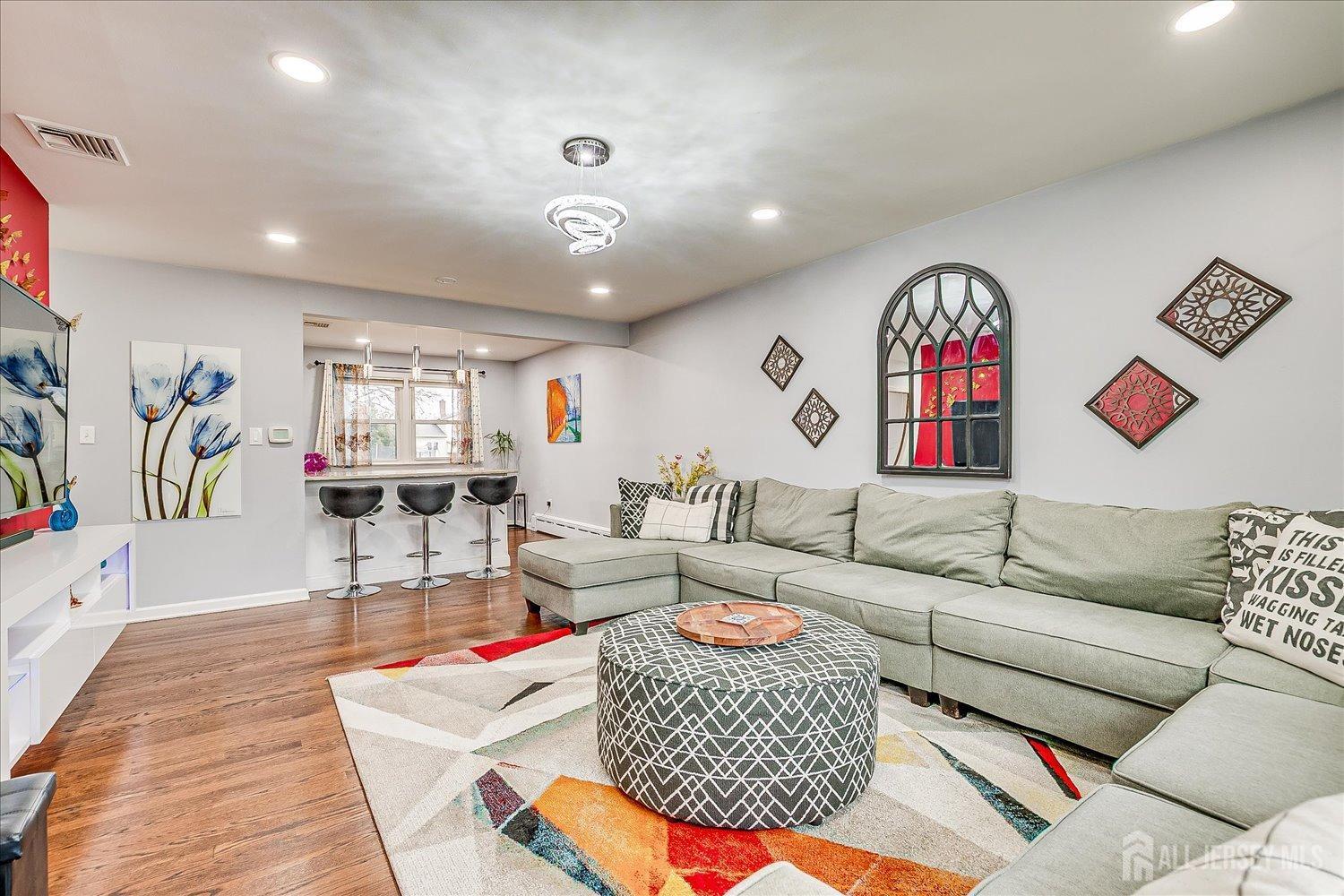 149 Vineyard Road, Edison, New Jersey image 6