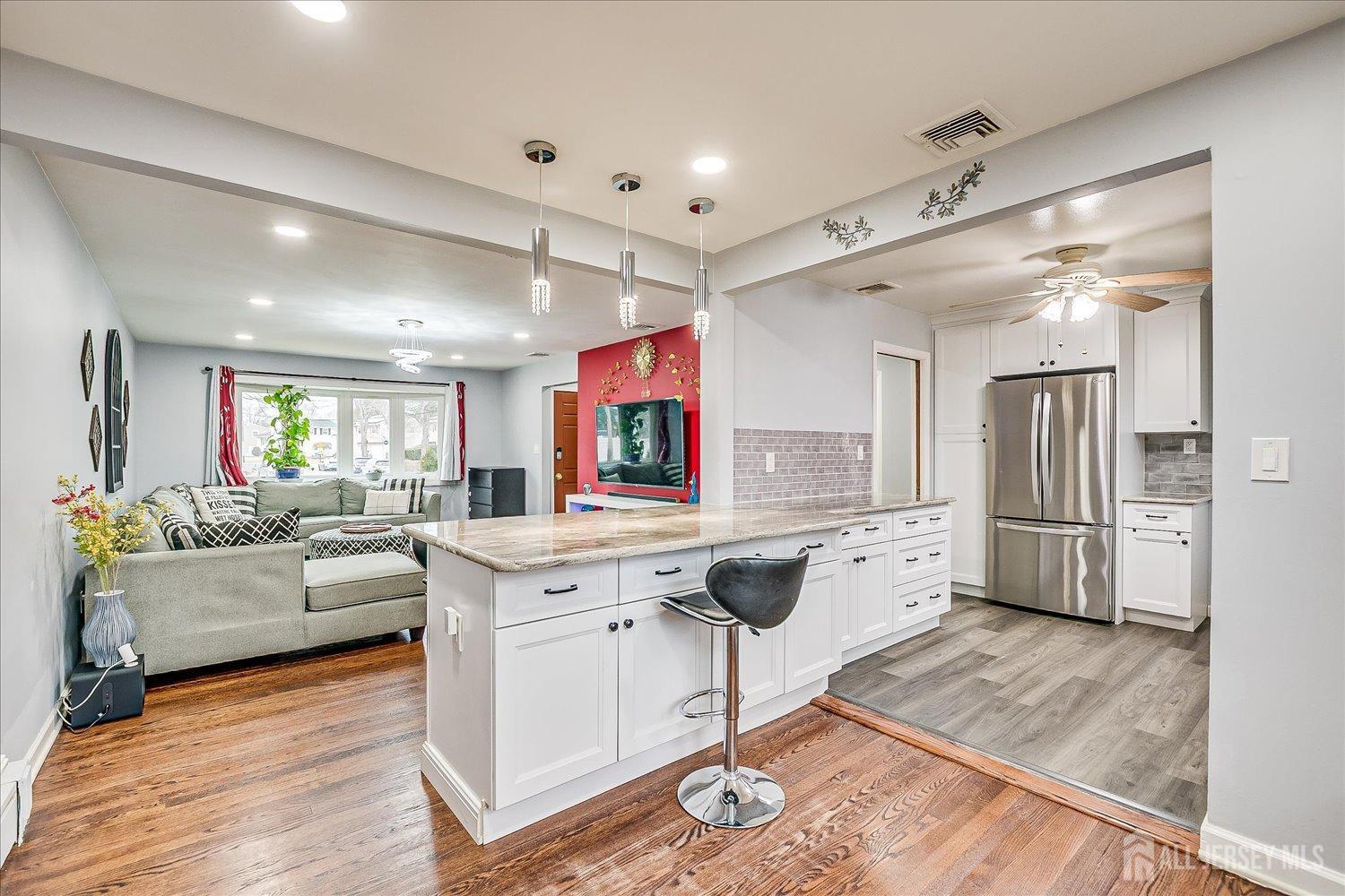 149 Vineyard Road, Edison, New Jersey image 11