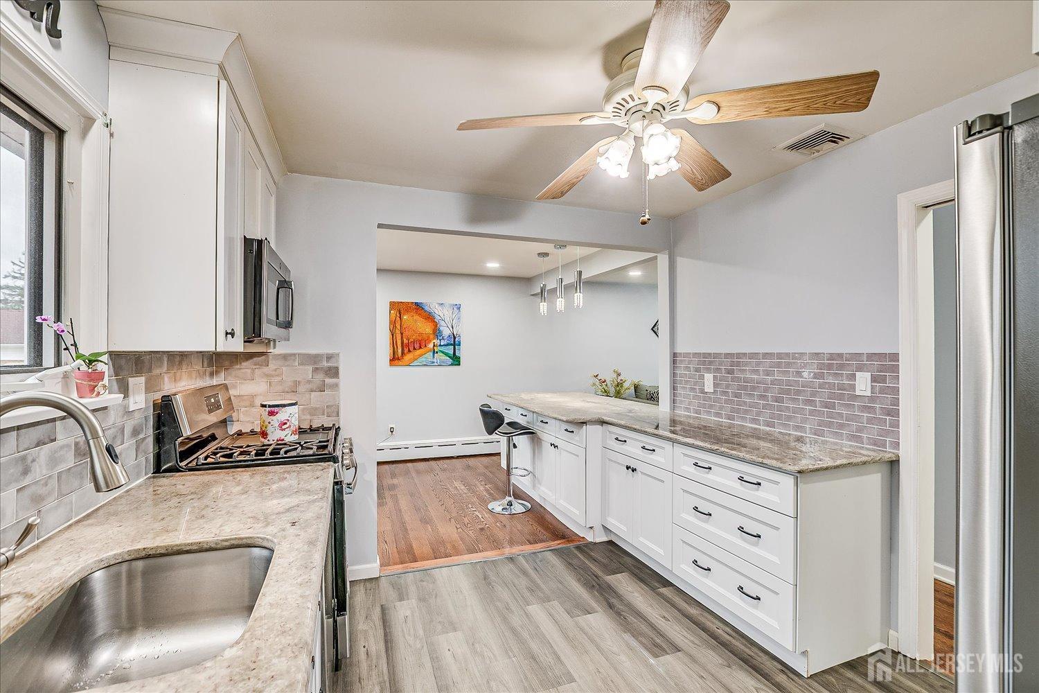 149 Vineyard Road, Edison, New Jersey image 15