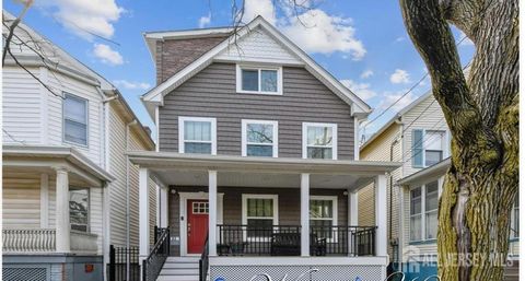 Homes For Sale - 22 Harvey Street<br/> New Brunswick, NJ 08901