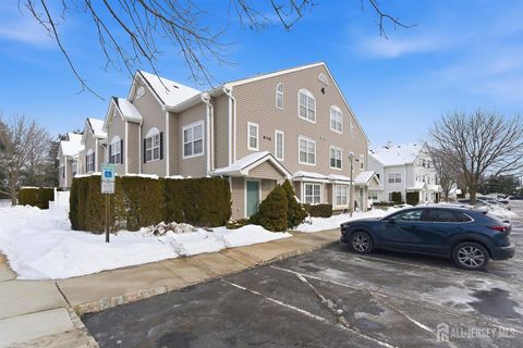 Condo For Sale - 11 Fiddlers Elbow Court<br/> Howell, NJ 07731
