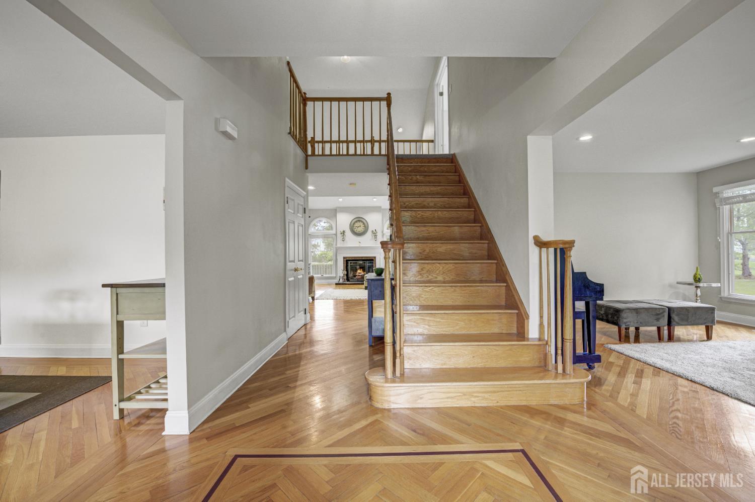 Plainsboro, New Jersey, 08536, United States, 5 Bedrooms Bedrooms, ,3 BathroomsBathrooms,Residential,Active,2036014