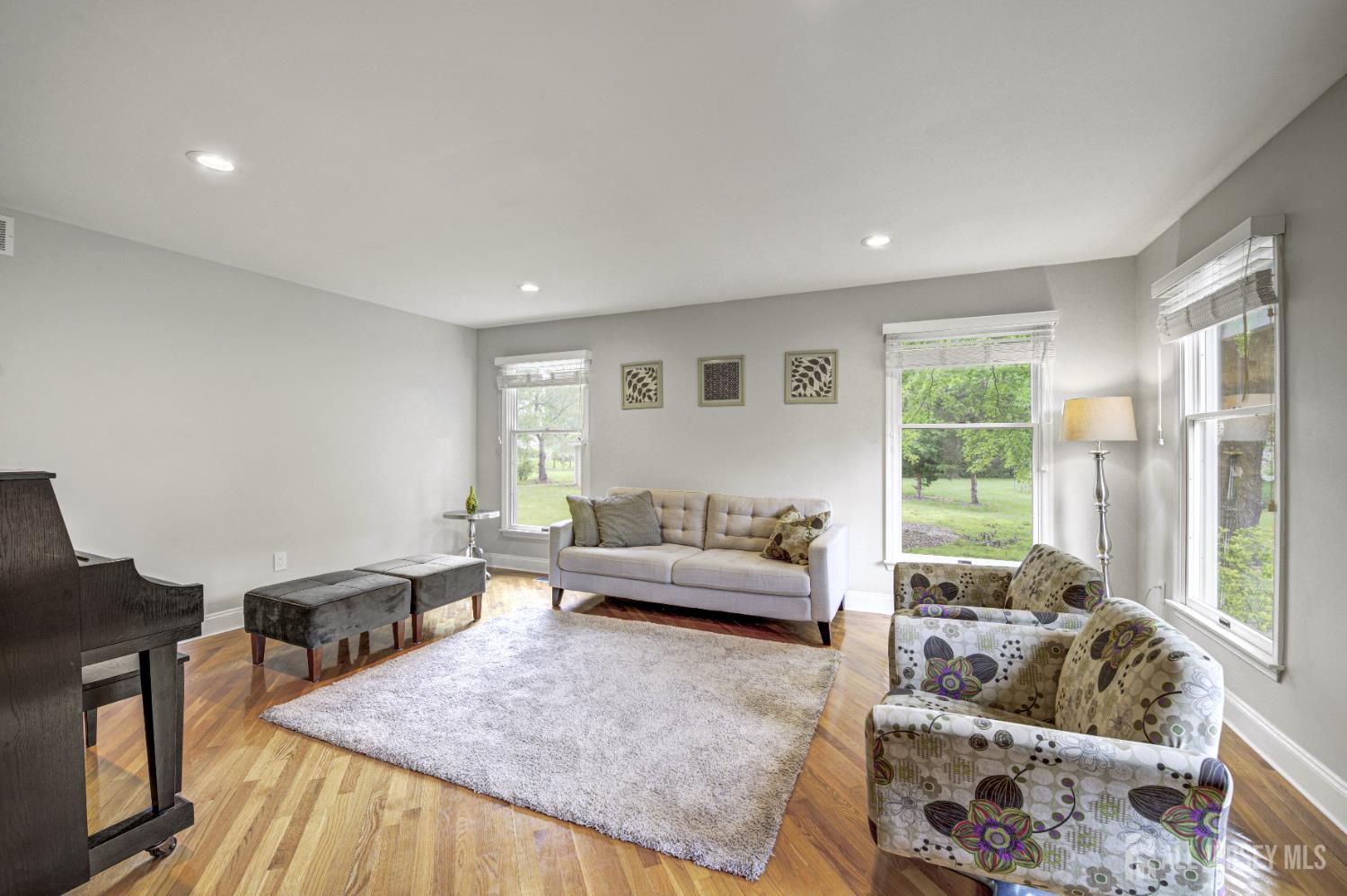 Plainsboro, New Jersey, 08536, United States, 5 Bedrooms Bedrooms, ,3 BathroomsBathrooms,Residential,Active,2036014
