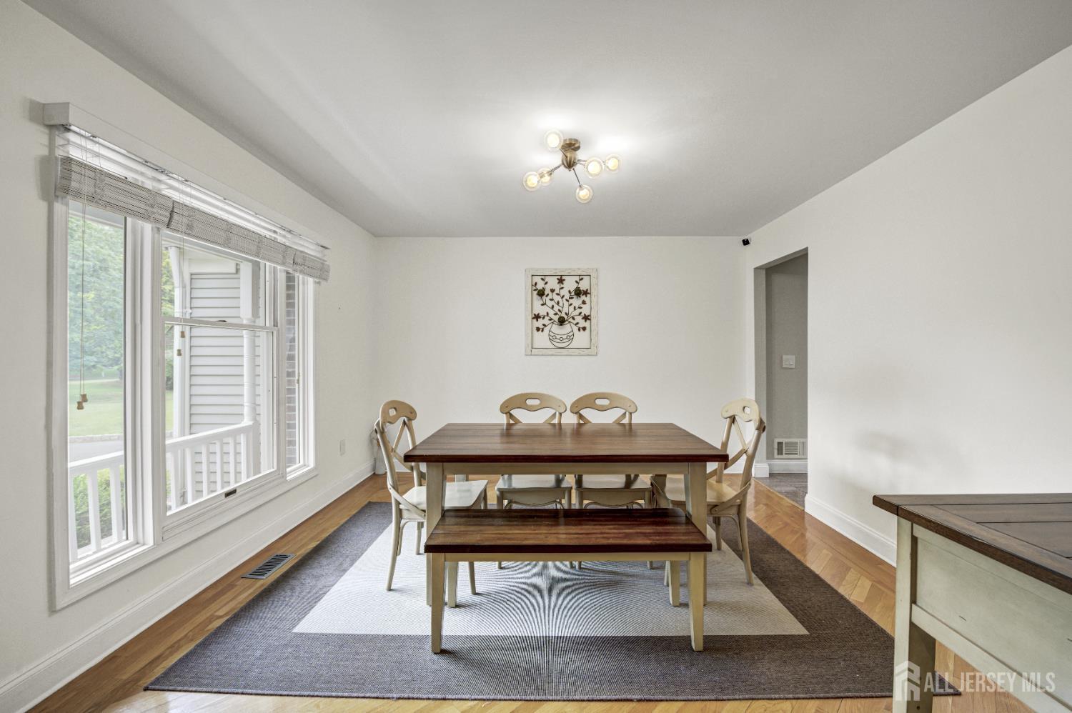 Plainsboro, New Jersey, 08536, United States, 5 Bedrooms Bedrooms, ,3 BathroomsBathrooms,Residential,Active,2036014