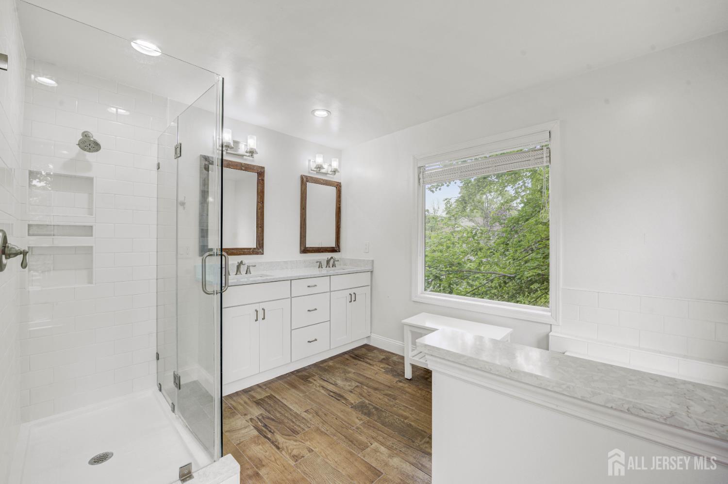 Plainsboro, New Jersey, 08536, United States, 5 Bedrooms Bedrooms, ,3 BathroomsBathrooms,Residential,Active,2036014
