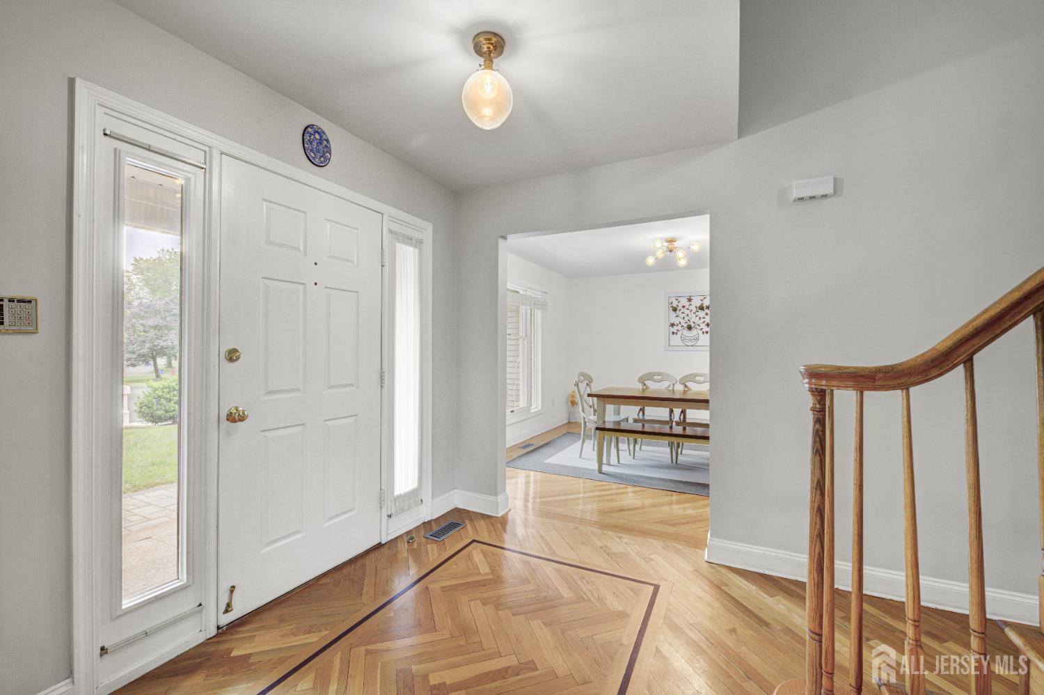 Plainsboro, New Jersey, 08536, United States, 5 Bedrooms Bedrooms, ,3 BathroomsBathrooms,Residential,Active,2036014