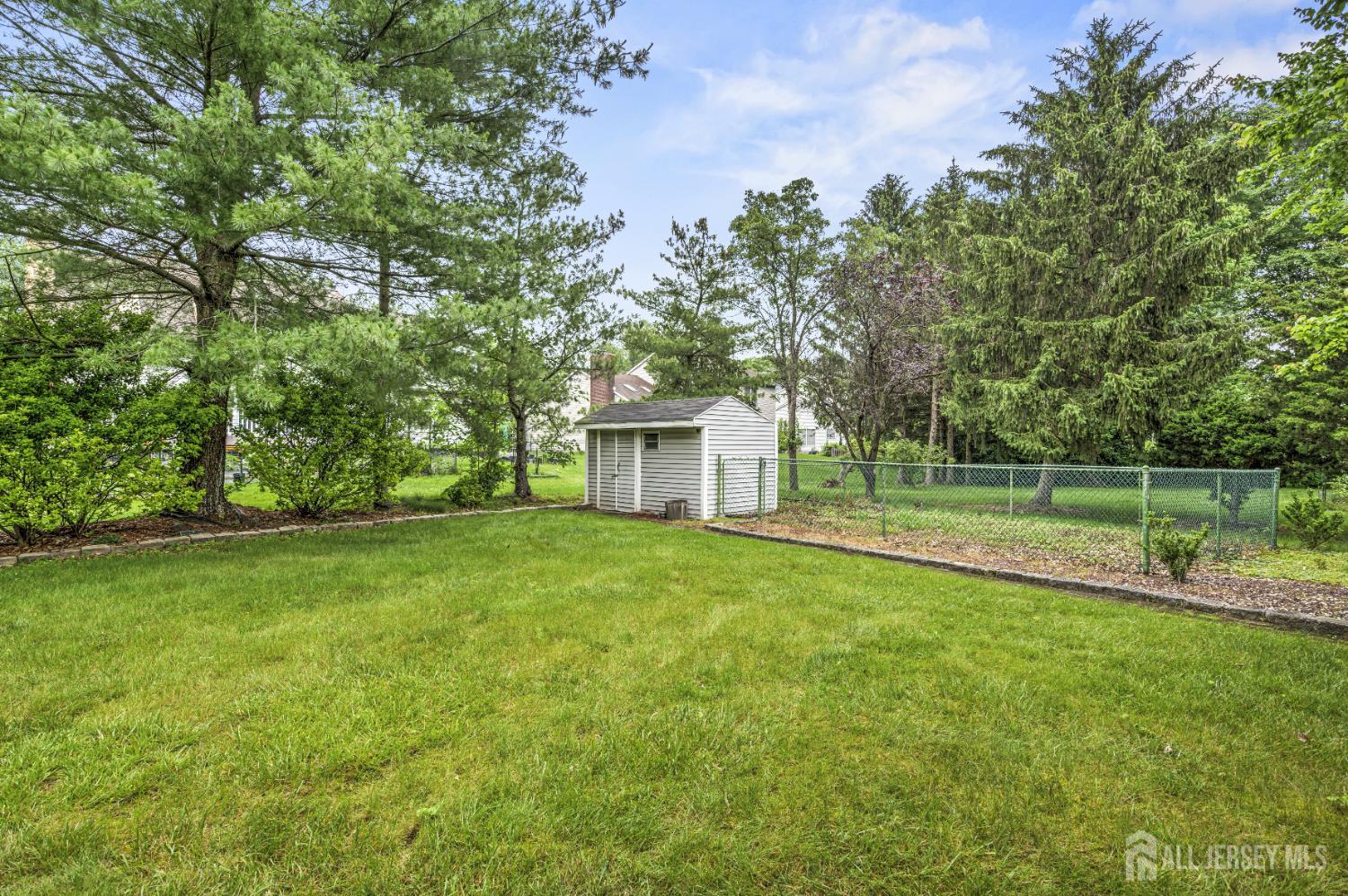 Plainsboro, New Jersey, 08536, United States, 5 Bedrooms Bedrooms, ,3 BathroomsBathrooms,Residential,Active,2036014