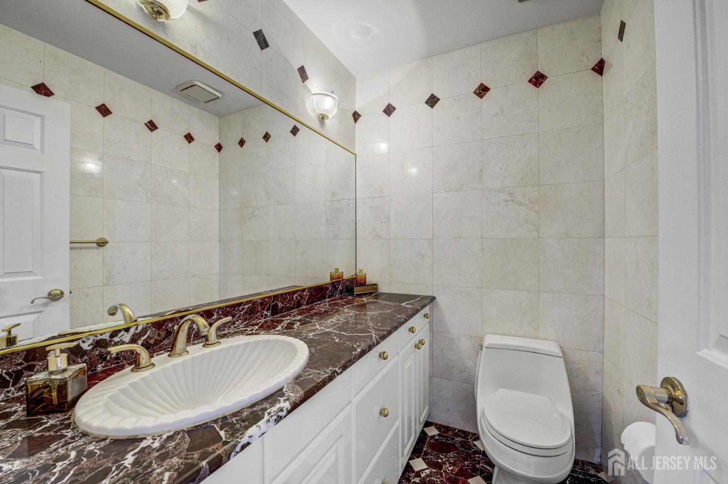Plainsboro, New Jersey, 08536, United States, 5 Bedrooms Bedrooms, ,3 BathroomsBathrooms,Residential,Active,2036014