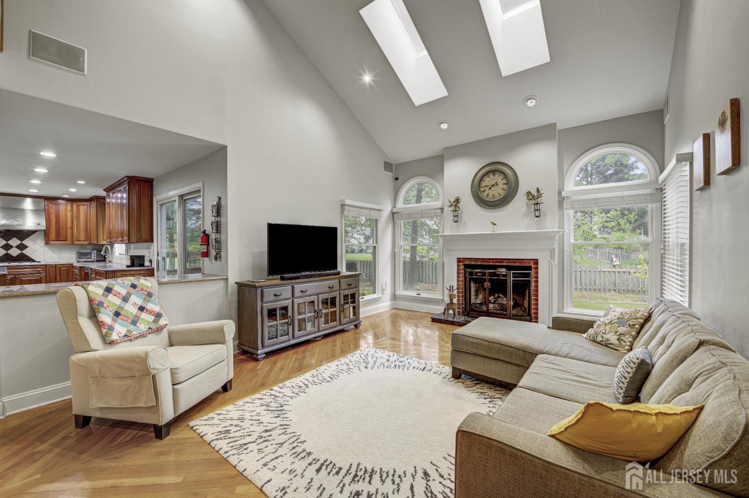 Plainsboro, New Jersey, 08536, United States, 5 Bedrooms Bedrooms, ,3 BathroomsBathrooms,Residential,Active,2036014