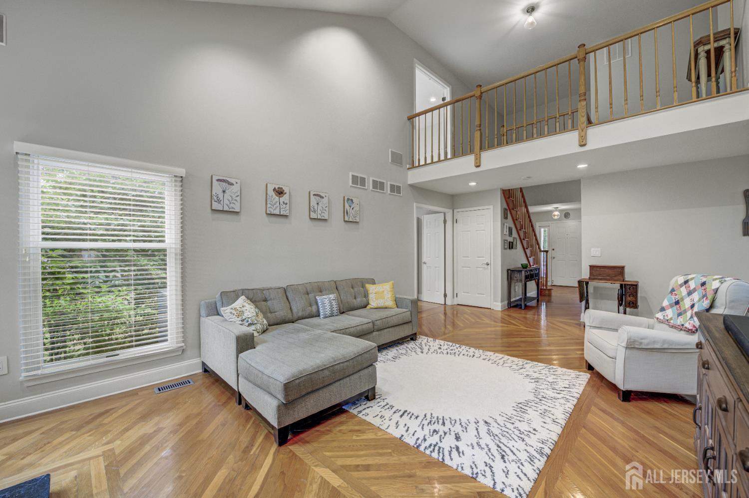 Plainsboro, New Jersey, 08536, United States, 5 Bedrooms Bedrooms, ,3 BathroomsBathrooms,Residential,Active,2036014