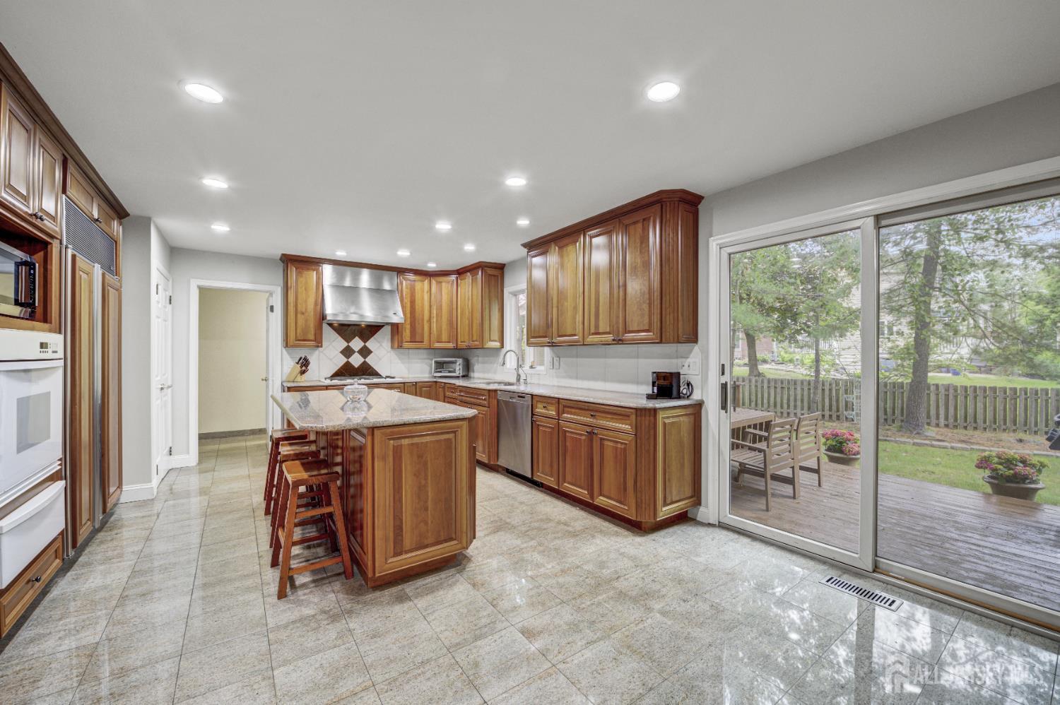 Plainsboro, New Jersey, 08536, United States, 5 Bedrooms Bedrooms, ,3 BathroomsBathrooms,Residential,Active,2036014