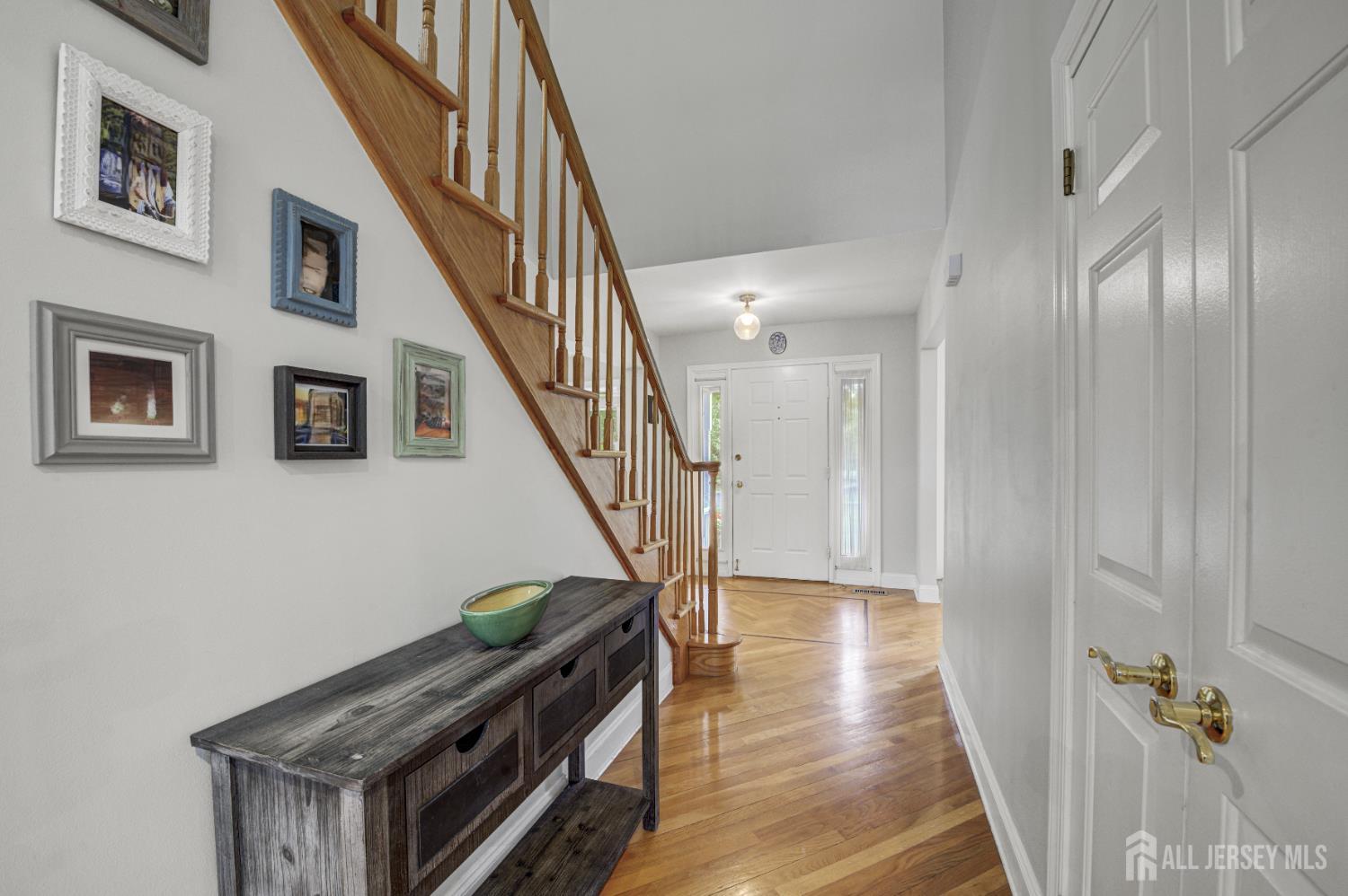 Plainsboro, New Jersey, 08536, United States, 5 Bedrooms Bedrooms, ,3 BathroomsBathrooms,Residential,Active,2036014