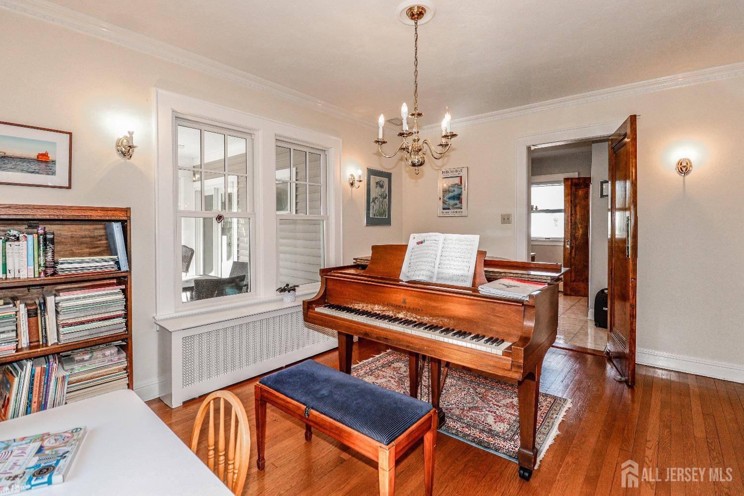 39 Clarendon Court, Metuchen, New Jersey image 11