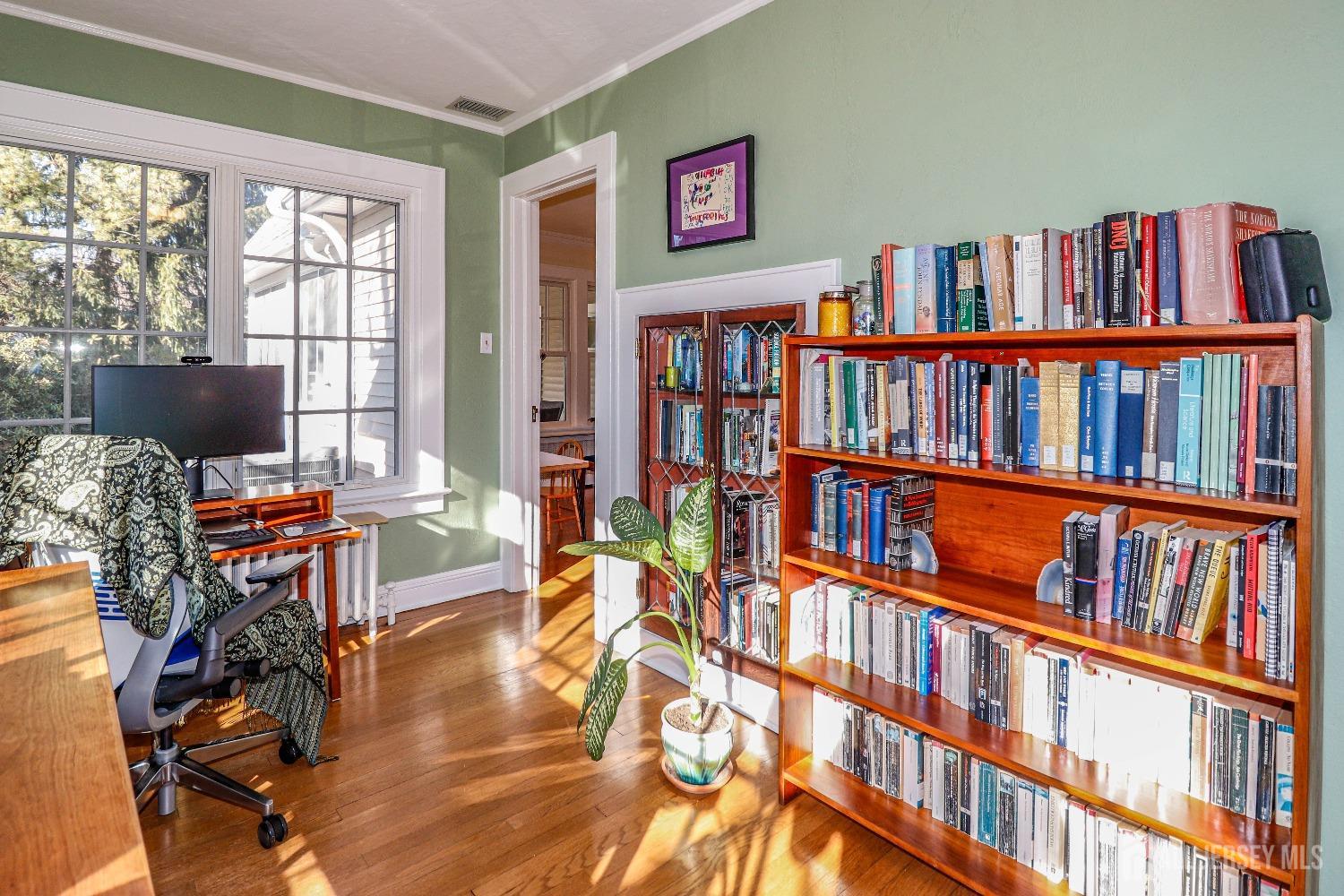 39 Clarendon Court, Metuchen, New Jersey image 10