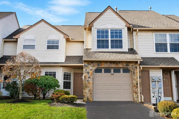 354 LUNAR RD, PISCATAWAY, NJ 08854 - Image a54b01c5257d98dc10aa4e2e02a2b7ca/679992087