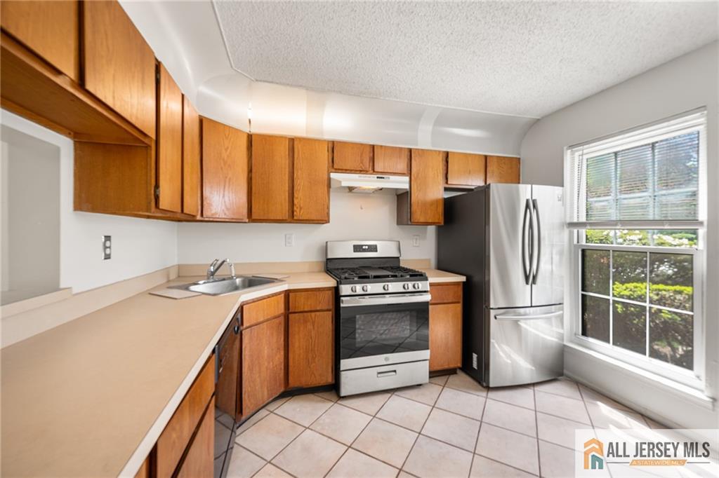 533 Norwich Court #2533, Piscataway, New Jersey image 5