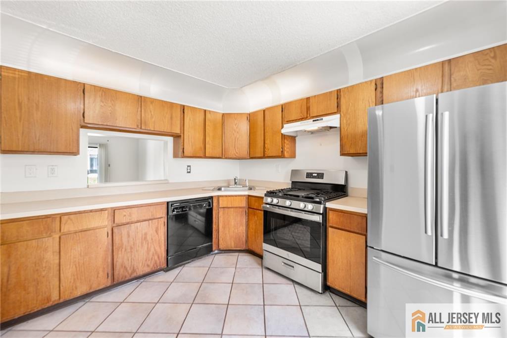 533 Norwich Court #2533, Piscataway, New Jersey image 6