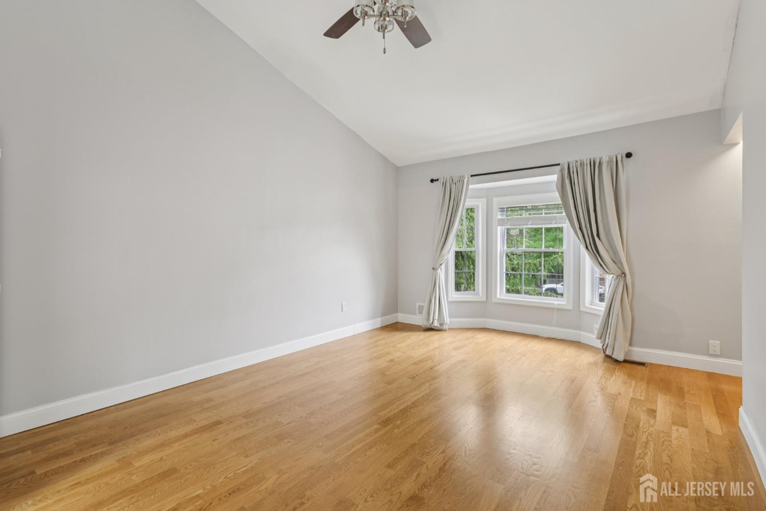 364 Grandview Avenue, Piscataway, New Jersey image 14