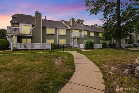 Homes For Rent - 3 Foxtail Lane<br/> South Brunswick, NJ 08852