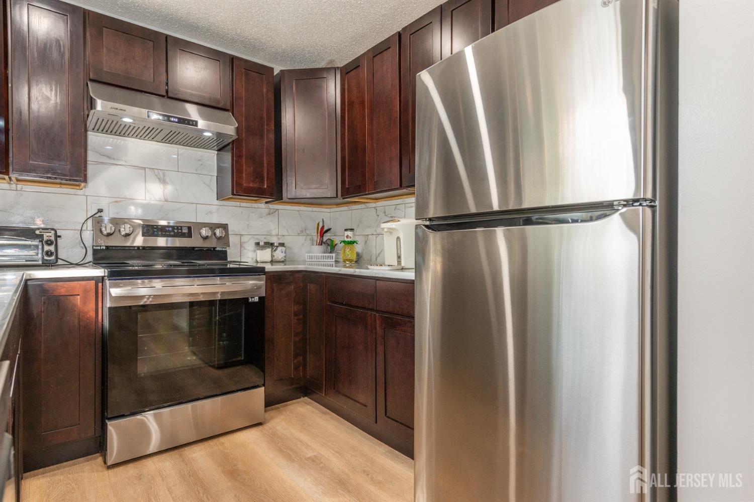 1133 N Livingston Avenue #14, North Brunswick, New Jersey image 11
