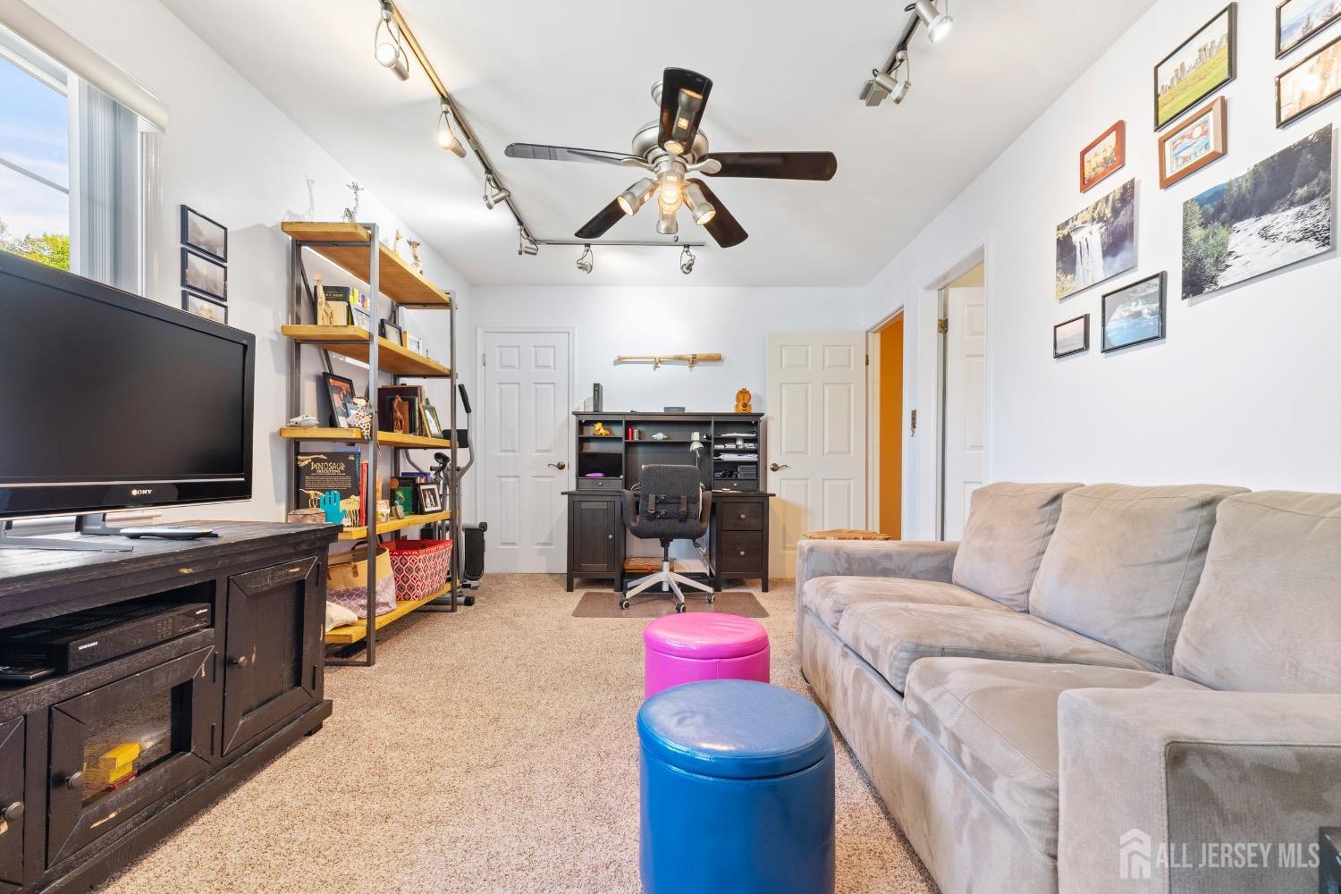 175 Bristol Court, Old Bridge, New Jersey image 26
